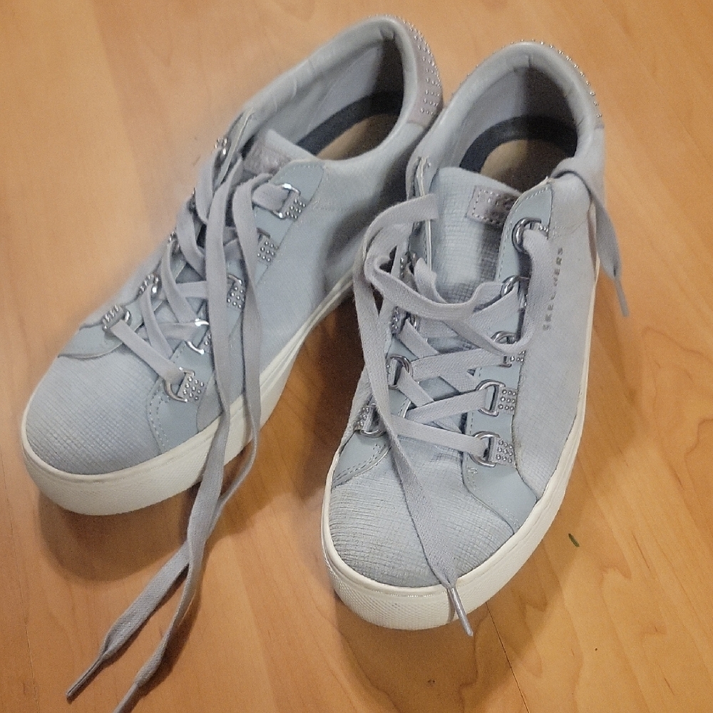 Skechers Light Gray Women's Sneakers